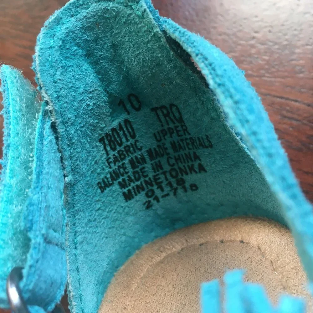 Minnetonka pompom fringe sandals 10
